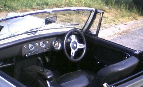 MG Midget . Interior.