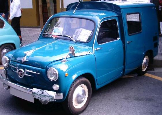 SEAT 600 Formicheta. Vista Frontal.