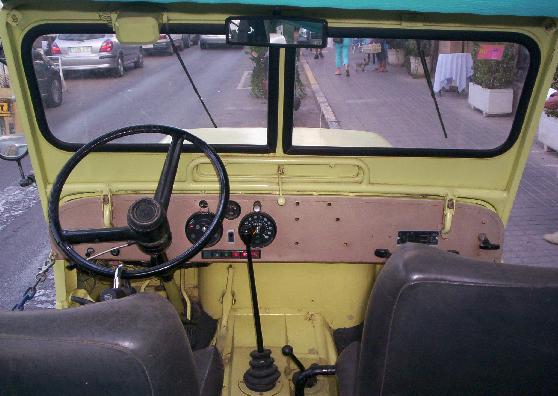 Jeep Willys. Vista Interior.