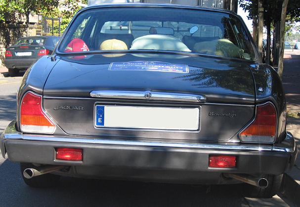 Jaguar Xj6 Sovereign. Vista trasera.
