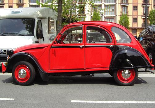 Citroën 2CV. II encuentro Motor Clásico.