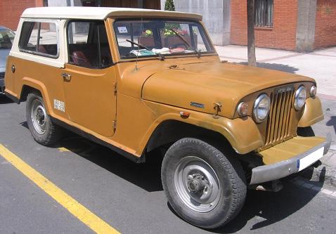 Jeep Avia Comando. Vista Lateral.