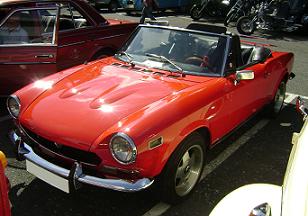 FIAT 124 Spyder. IV Concentración de Vehículos Clásicos de Altza.