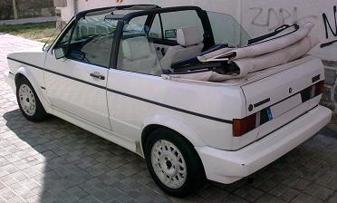 Volkswagen Golf MkI Cabrio. Vista trasera.