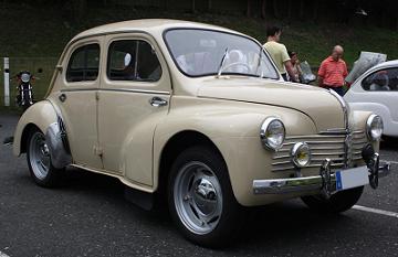 Renault 4CV. Vista frontal.