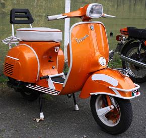 Vespa. Vista frontal.