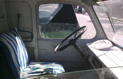 Renault 1000 kg. Interior.