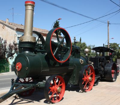 Antigüedades y mobiliario urbano Juan Burgos. Maquinaria de obra publica a vapor.