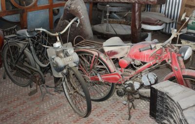 Antigüedades Juan Burgos. Velosolex en venta en Navarra