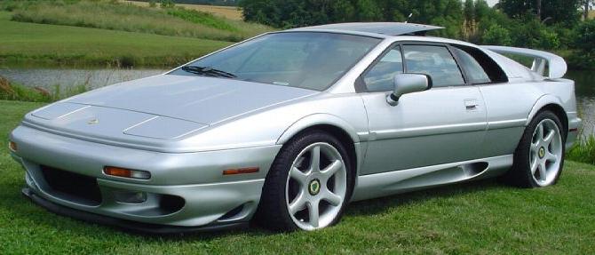 Lotus Esprit versi&oacute;n 2002. Vista frontal.