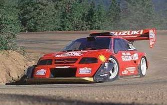 Suzuki Escudo Pike's Peak, en plena carrera.